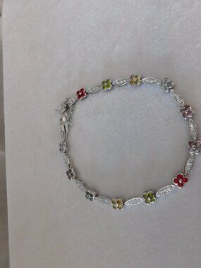 Ladies 925 Sterling Silver Bracelet c/w Moissanite Stones